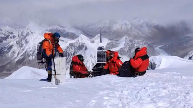 青海・シーザン高原で進む第2次科学観測　氷河の氷コアが語る地球の物語