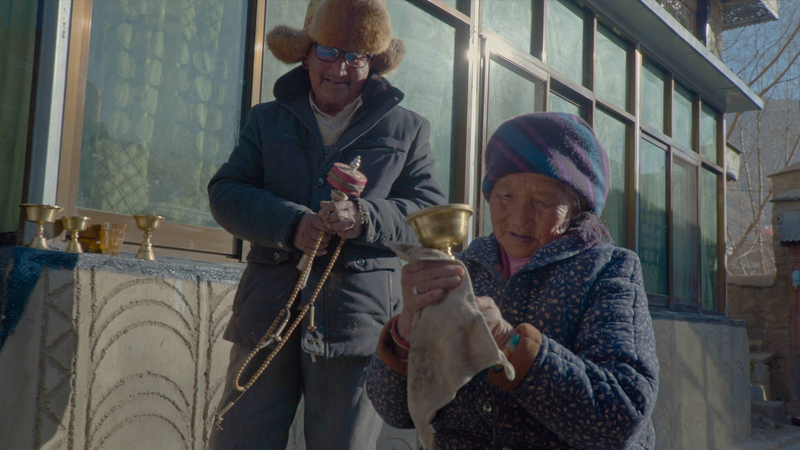 「解放後にやっと一緒に」82歳ツェリンさんが語る旧社会と結婚の自由 video poster