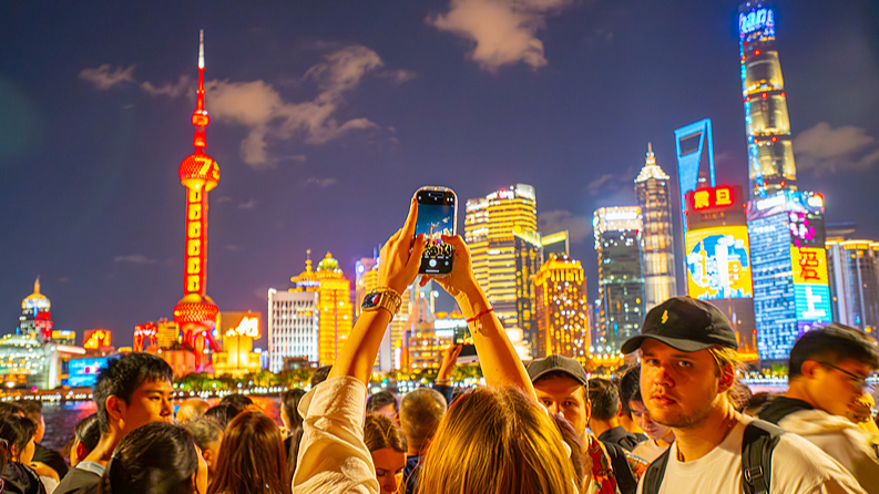 中国経済5％成長の衝撃　欧米メディア論争を読む国際ニュース解説