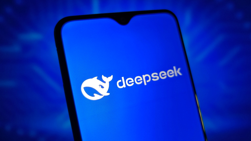 中国の王毅外相「米国が圧力続ければ断固対抗」　米中ビジネスの相互互恵を強調 video poster