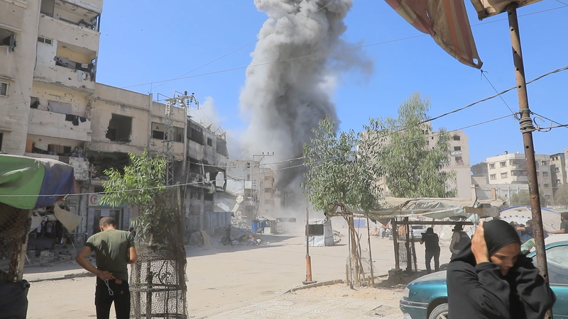 「ガザが燃えている」イスラエルがガザ市へ地上侵攻　4.8万人が2日で避難 video poster