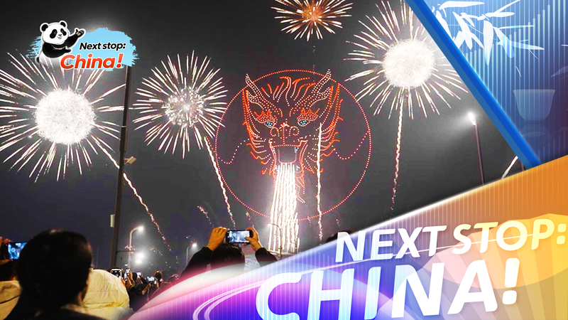 湖南省Liuyangの花火ショー　夜空に咲く光のスペクタクル video poster