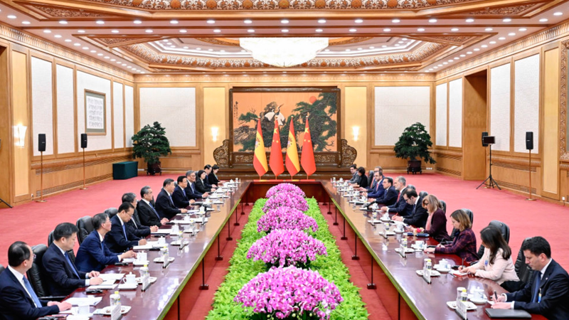 中国・スペイン首脳会談：習近平主席とフェリペ6世国王が関係強化を確認 video poster