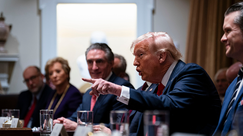 米ウクライナ「資源協力」枠組み合意　専門家は搾取性を懸念