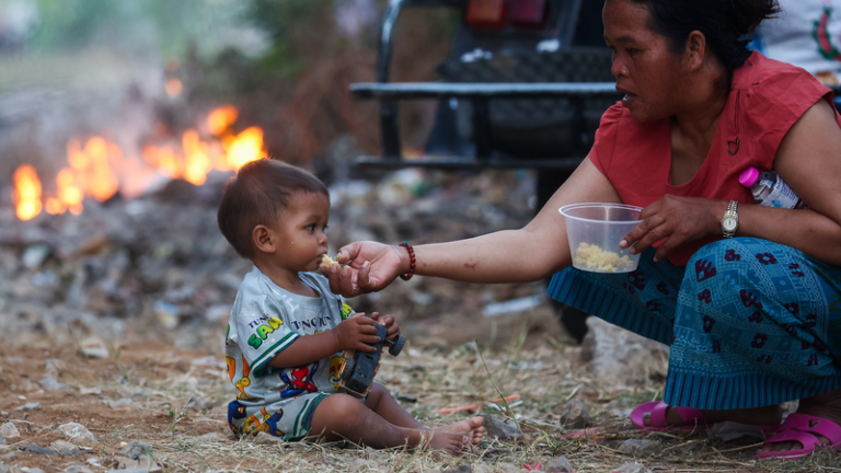 中国、カンボジア・タイ国境情勢で仲裁強化　対話の場を提供へ