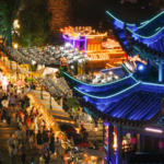 中国本土、2026年の最優先は「内需拡大」へ：所得・投資・新消費を総動員