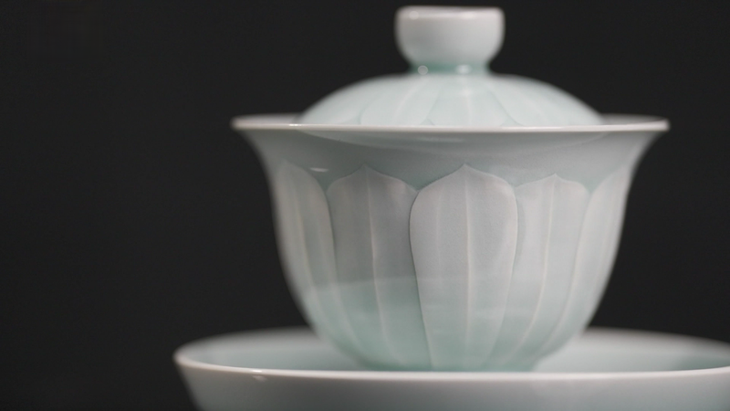 中国浙江省・Xitou村の文化コミッショナー　Longquan celadonで文化遺産を未来へ video poster