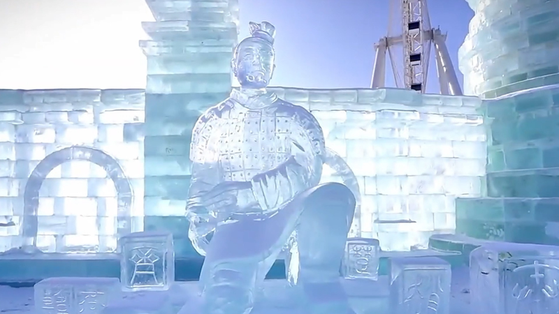 ハルビンの氷の兵馬俑が話題に　世界が注目する冬のアート video poster