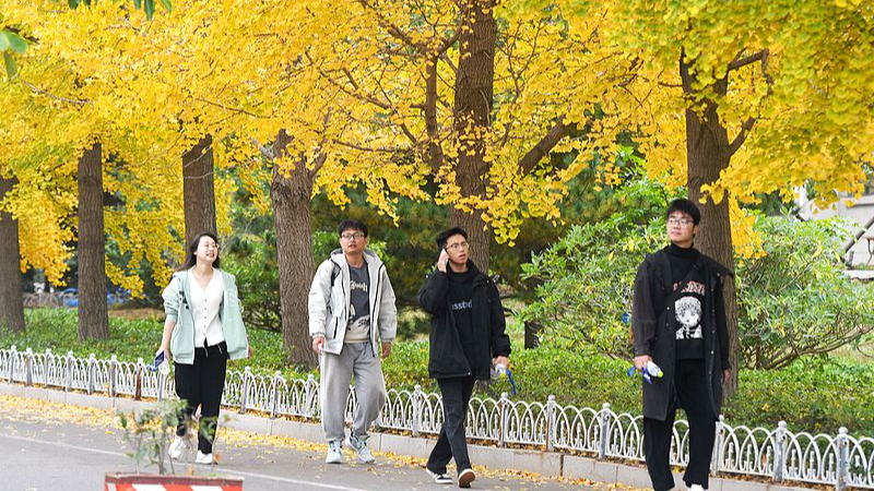 中国の2025年大学卒業者1222万人へ　就職支援と新産業育成の狙いは？