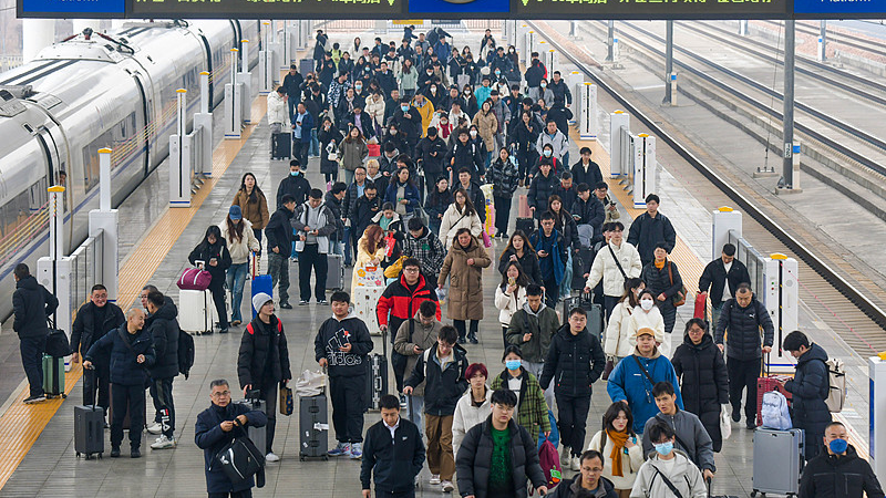 中国の春節大移動「春運」、旅客数が過去最多の90億件超に