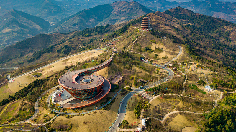 成都・龍泉山都市森林公園を歩く　都市の「酸素バー」とは video poster