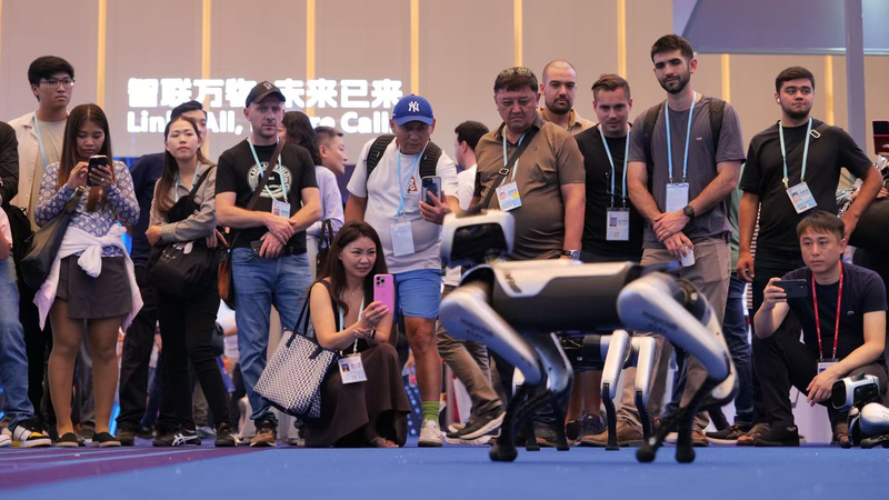 広州で第138回広交会　先進製造が主役の国際ニュース video poster