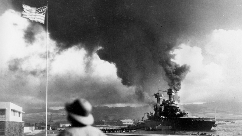 真珠湾84年後、世論調査が示す日本の軍拡と首相発言への懸念