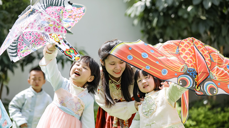 世界の凧あげ文化と中国の清明節に込められた祈り