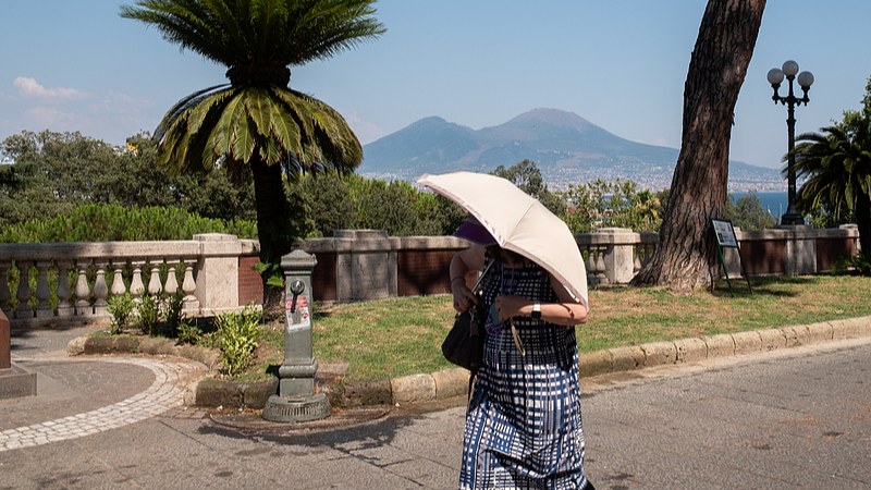 欧州で異常高温　熱波で緊急措置相次ぐ video poster