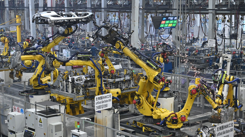 中国の2025年経済方針：AI＋と「ラットレース」是正が示す新局面