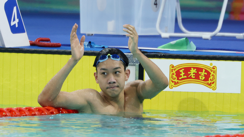 中国・第15回全国運動会で18歳Zhang Zhanshuoが競泳3冠達成