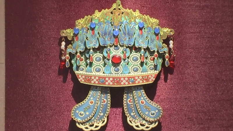 中国国家博物館の鳳冠マグネットが大人気　小さなお土産が生む文化現象 video poster