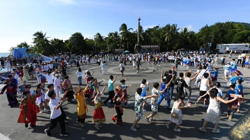 中国ニュース：三亜で第12回全国少数民族伝統体育運動会ガラ　文化多様性と一体感 video poster