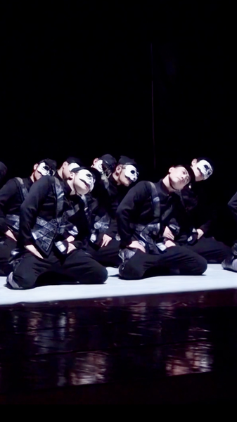 南京事件を描く中国舞踊劇「Deep in Memory」、パリで上演 video poster