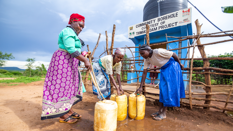 農村女性が「半分の空」を支える　アフリカ発・ジェンダーとインフラ改革