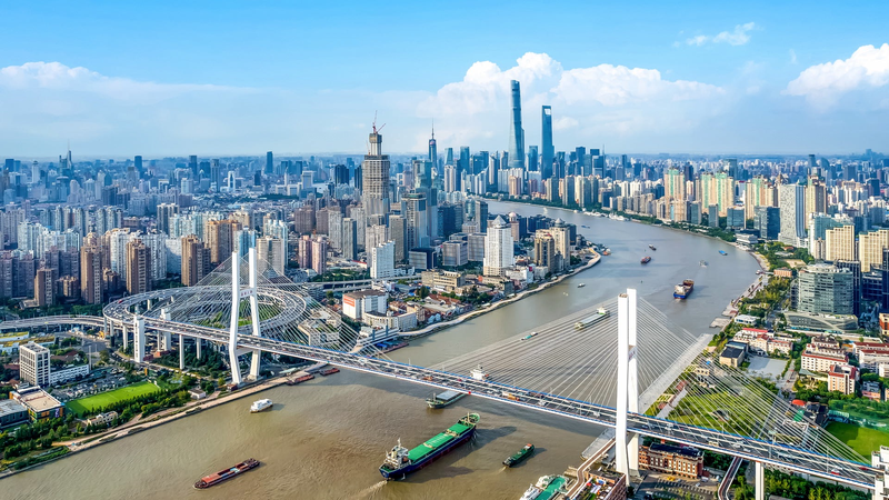 中国が第5回全国経済センサス結果を公表　サービス業と雇用が拡大 video poster