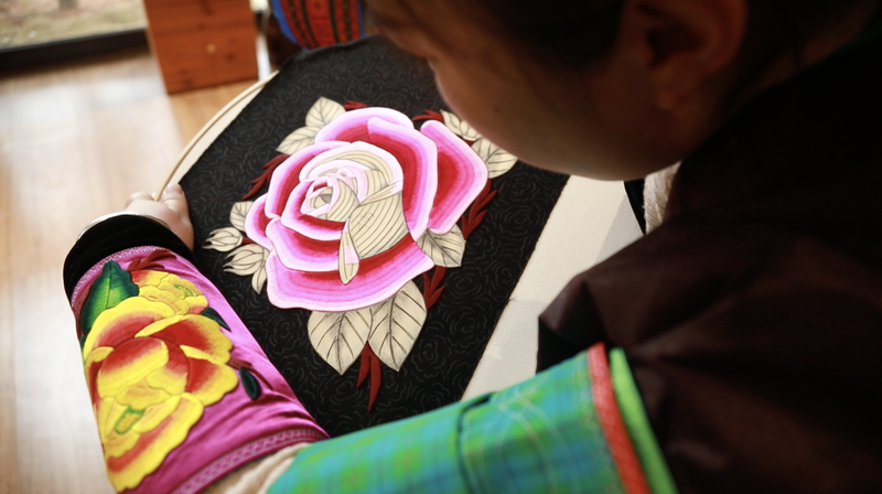 ミャオ族の刺繍が語る自然と物語のタペストリー video poster