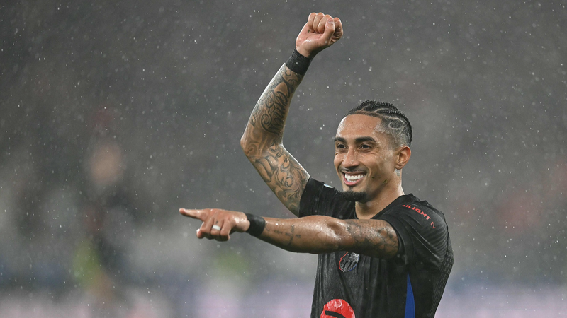 ラフィーニャ劇的弾でバルサ逆転勝利　ベンフィカとの5-4でCL16強入り決定