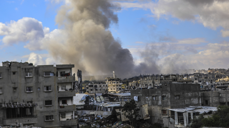 イスラエル「ガザの3分の1を掌握」　回廊で分断進む中、停戦協議は膠着