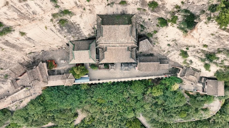 河北・Wahuang Temple　断崖に「吊られた」1400年の寺院 video poster