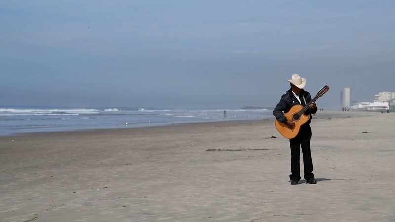 観光客はなぜ米国を避けメキシコへ？変わる旅行トレンドとワシントン政治 video poster