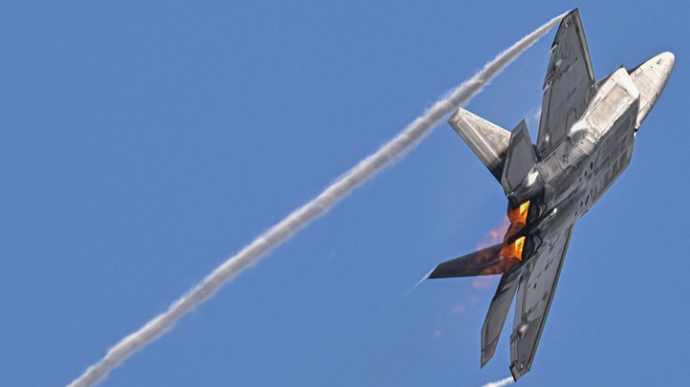 米FAAが中南米の「軍事活動」で注意喚起、メキシコは影響否定