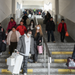 中国本土の春運、2026年は過去最多見通し　鉄道5.39億人・航空9500万人へ