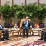 4LAVTMTUTC5R9W3C6OTN - NewsTomo – 日本語で読む、世界のニュースハブ 「撫仙湖フォーミュラ」とは?中国の調停が示す停戦後の道筋