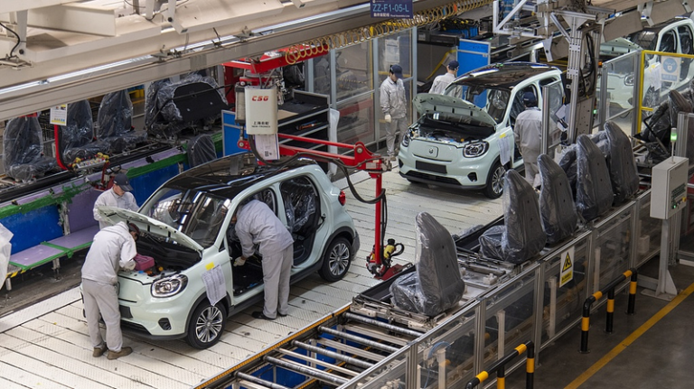 中国とEU、EV輸出の「価格約束」一般指針で一致　摩擦回避へ一歩 video poster