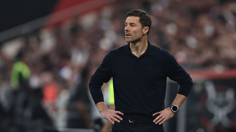 レアル、シャビ・アロンソ退任　後任はアルベロアに即日交代