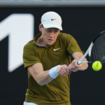 シナーが全豪オープン準々決勝へ　18連勝で次はシェルトン