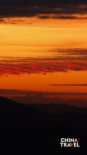 海南・五指山の夕景、「黄金の1時間」が生む空のキャンバス video poster