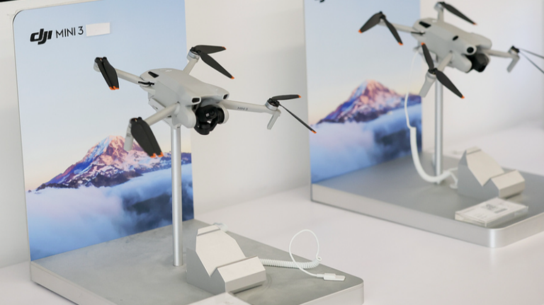 米商務省、中国本土製ドローン規制案を撤回　FCCは新型輸入を制限