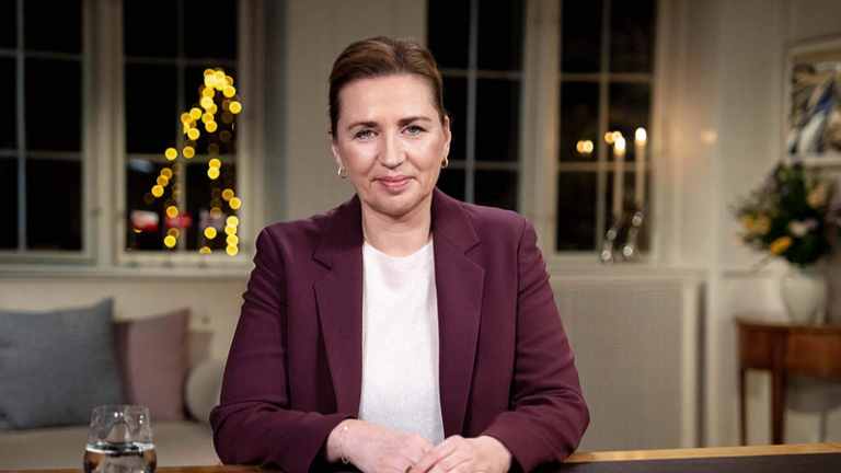 デンマーク首相「米国にグリーンランド併合の権利なし」 脅しの停止求める