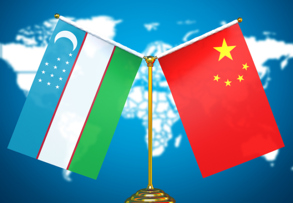 王毅外相、ウズベキスタン外相と電話会談　関係10周年へ「次の10年」設計