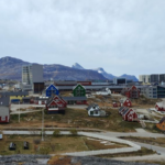 AVU3PI6B4LA5KOAK7L81 - NewsTomo – 日本語で読む、世界のニュースハブ 米国がグリーンランドに軍事示唆、デンマークと自治政府が揺れる(2026年1月)