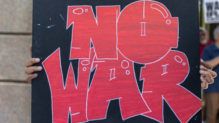 米ロサンゼルスのイラン関連デモでトラック突入、少なくとも2人負傷