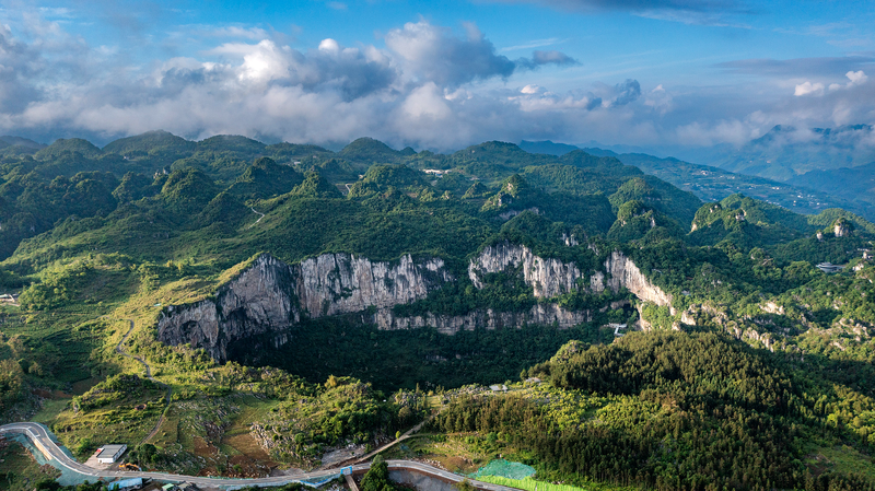 四川・宜賓の「興文ユネスコ世界ジオパーク」　2026春節ガラの舞台へ video poster