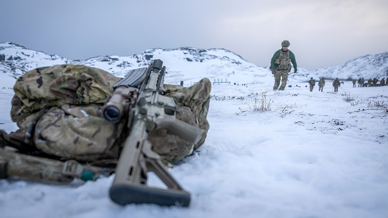 米国の北極戦略で緊張高まる：グリーンランドと軍事化、協調は戻るのか