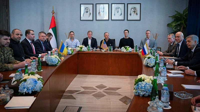 露米ウクライナ初の3者和平協議、領土で隔たり　次回は2月1日案