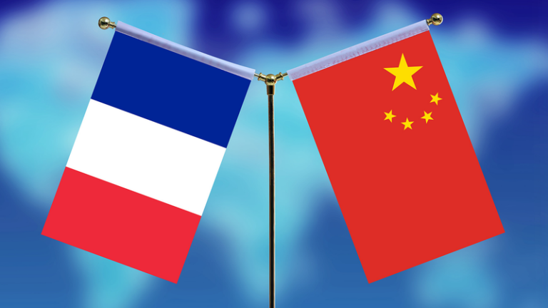 王毅氏「中国とフランスで世界に安定を」仏大統領外交顧問と電話協議
