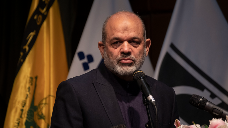 イラン軍幹部「後悔させる対応」 米艦隊発言が重なる週