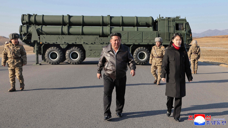 北朝鮮が大口径多連装ロケット発射試験、KCNA報道—海上目標358.5km