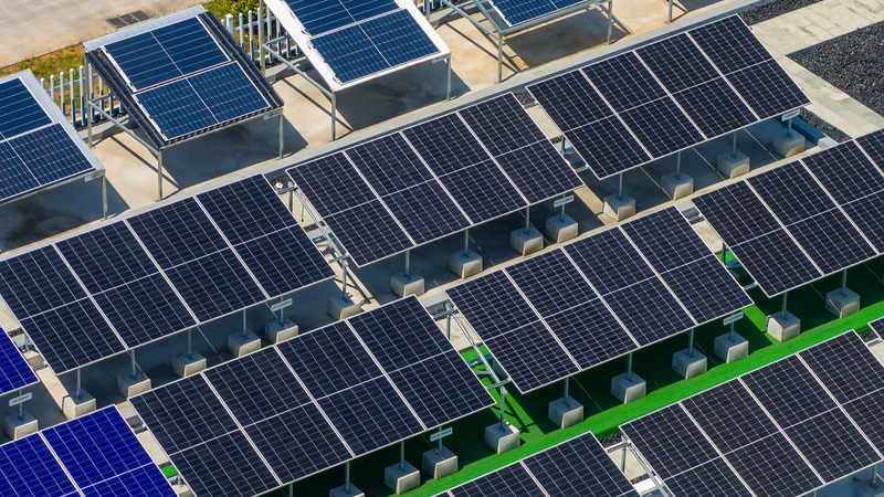 中国企業が中東のエネルギー転換で存在感、太陽光・蓄電池で現地化加速